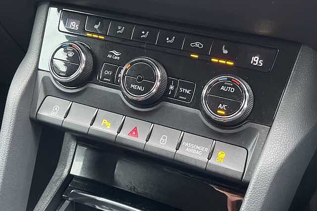 SKODA Karoq 1.5 TSI SE L 5dr DSG