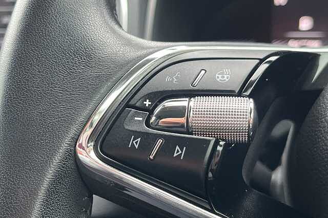 SKODA Karoq 1.5 TSI SE L 5dr DSG