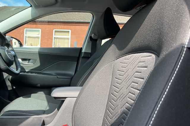 Hyundai KONA 65 kWh (218ps) Advance