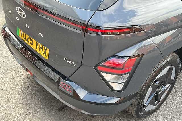 Hyundai KONA 65 kWh (218ps) Advance