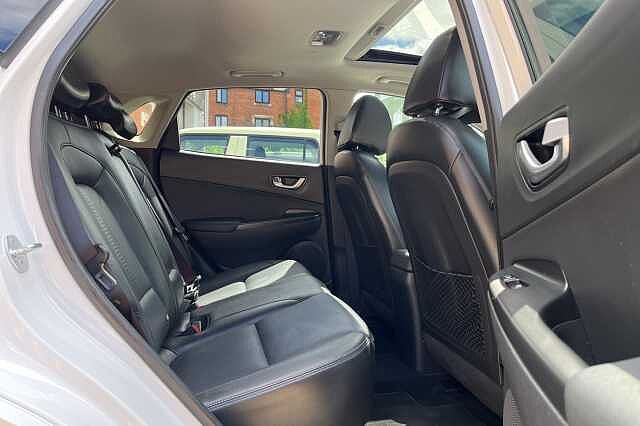 Hyundai KONA Ultimate 64kWh 5dr Auto White