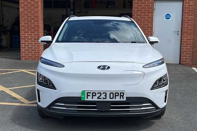 Hyundai KONA Ultimate 64kWh 5dr Auto White