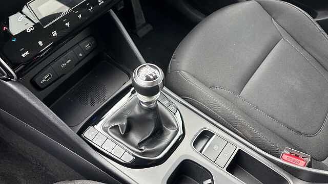 Hyundai TUCSON 1.6 TGDi Premium 5dr 2WD Petrol Estate White