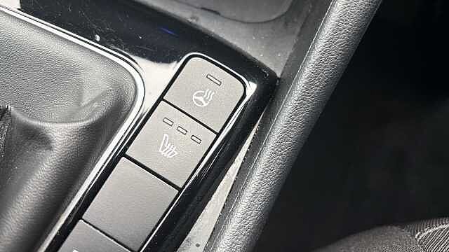 Hyundai TUCSON 1.6 TGDi Premium 5dr 2WD Petrol Estate White