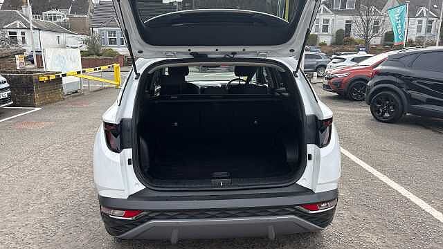 Hyundai TUCSON 1.6 TGDi Premium 5dr 2WD Petrol Estate White