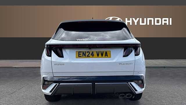 Hyundai TUCSON 1.6T 48V MHD N Line 5dr DCT Petrol Estate White