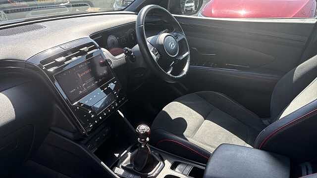 Hyundai TUCSON 1.6 TGDi N Line 5dr 2WD Petrol Estate Black