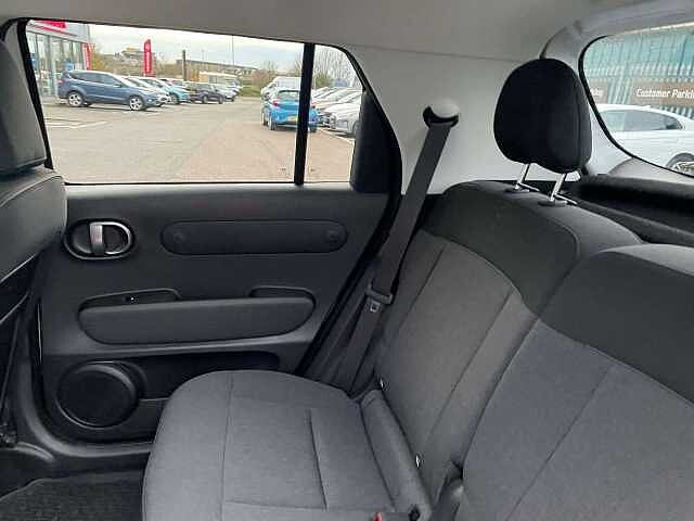 Hyundai INSTER 85kW 02 49kWh 5dr Auto White