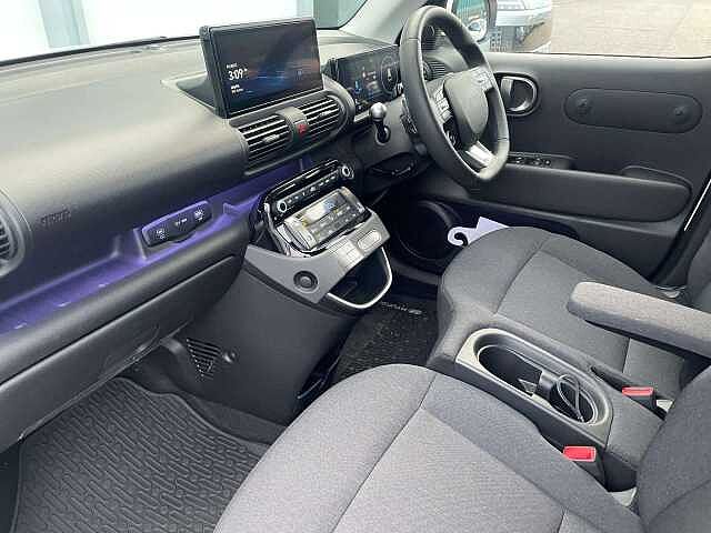 Hyundai INSTER 85kW 02 49kWh 5dr Auto White