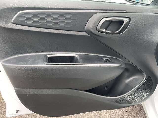 Hyundai I10 1.0 [63] Advance 5dr Auto [Nav] White