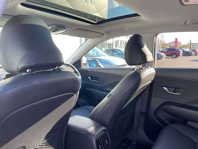 Hyundai KONA 1.6 Hybrid 129 Ultimate 5dr DCT White