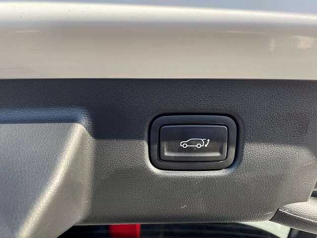 Hyundai KONA 1.6 Hybrid 129 Ultimate 5dr DCT White