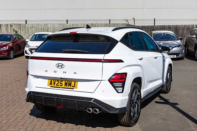 Hyundai KONA HATCHBACK 1.6T 138 N Line S 5dr DCT Atlas White