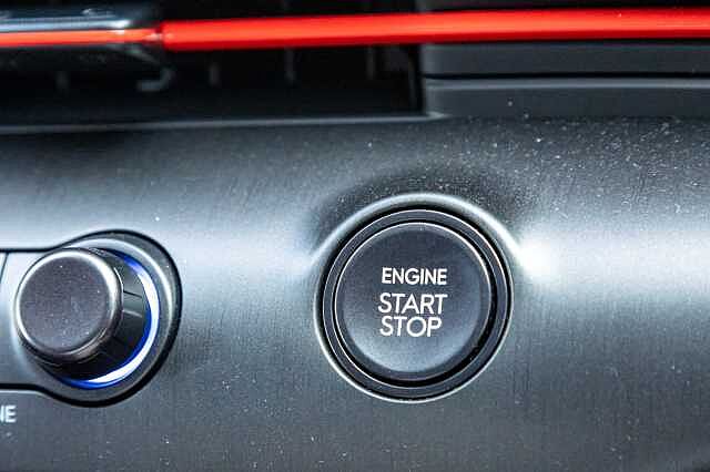 Hyundai KONA 1.6T 138 N Line S 5dr DCT Abyss Black