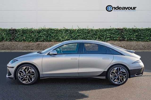 Hyundai IONIQ 6 E (228ps) Premium 77kWh (Single Motor) RWD Gold