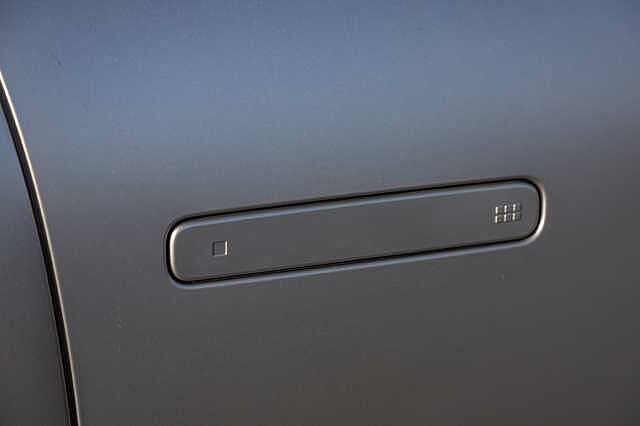 Hyundai IONIQ 6 E (228ps) Premium 77kWh (Single Motor) RWD Gold