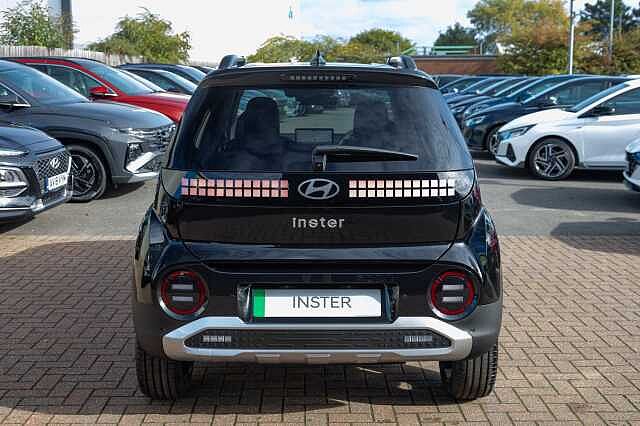 Hyundai INSTER 85kW 02 49kWh 5dr Auto Phantom Black