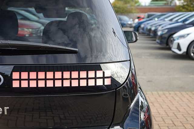 Hyundai INSTER 85kW 02 49kWh 5dr Auto Phantom Black