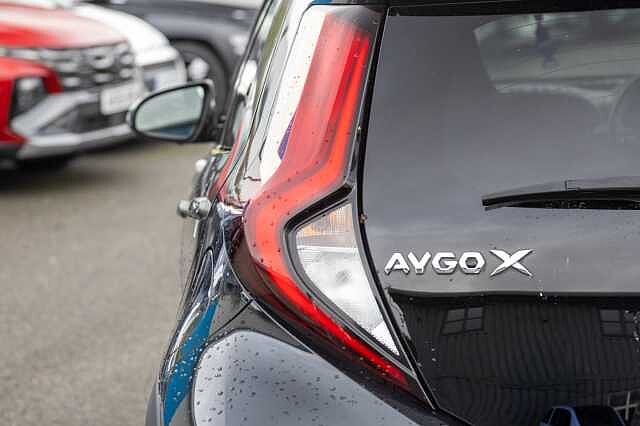 Toyota Aygo X 1.0 VVT-i Edge 5dr Auto