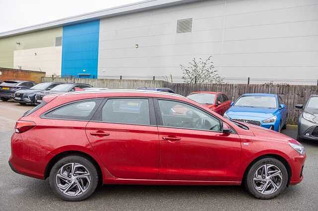 Hyundai I30 1.0T GDi SE Connect 5dr Ultimate Red