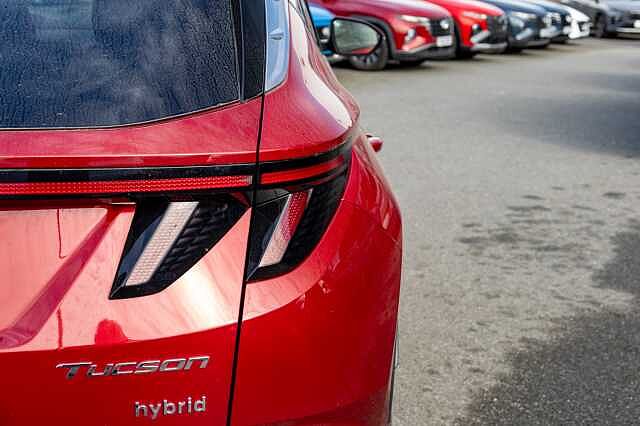 Hyundai TUCSON 1.6 TGDi Hybrid 230 Ultimate 5dr 2WD Auto Sunset Red
