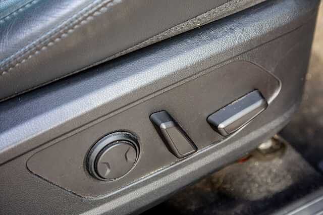 Hyundai TUCSON 1.6 TGDi Hybrid 230 Ultimate 5dr 2WD Auto Sunset Red