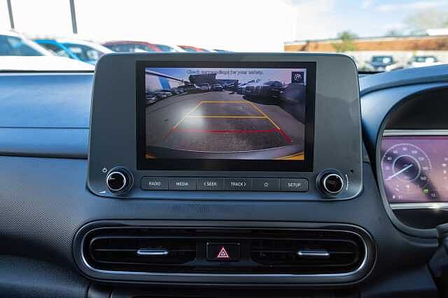 Hyundai KONA 1.6 GDi Hybrid SE Connect 5dr DCT Red