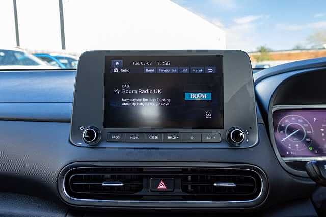 Hyundai KONA 1.6 GDi Hybrid SE Connect 5dr DCT Red