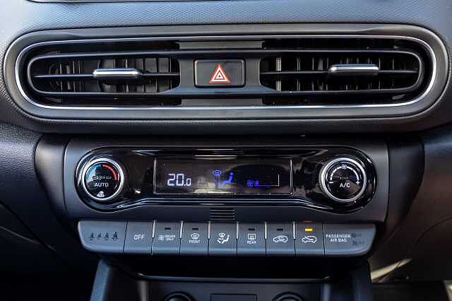 Hyundai KONA 1.6 GDi Hybrid SE Connect 5dr DCT Red