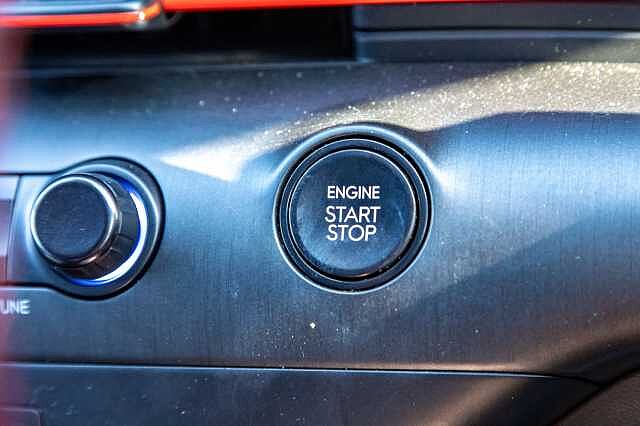 Hyundai KONA 1.6 Hybrid 129 N Line 5dr DCT Abyss Black