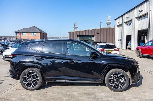 Hyundai TUCSON 1.6T Hybrid N Line S 5dr Auto Abyss Black