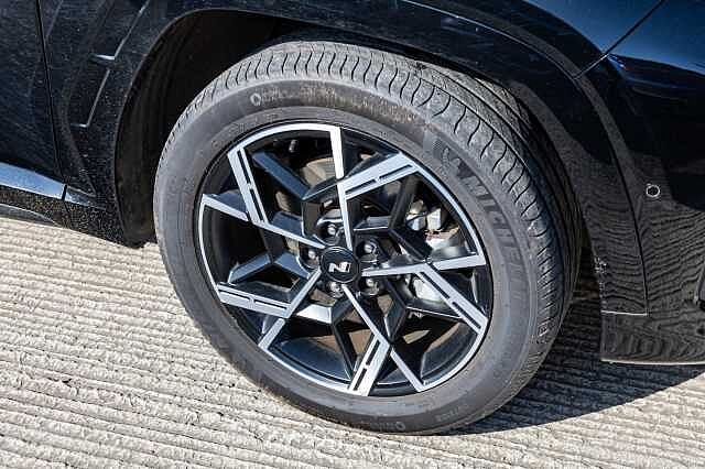 Hyundai TUCSON 1.6T Hybrid N Line S 5dr Auto Abyss Black
