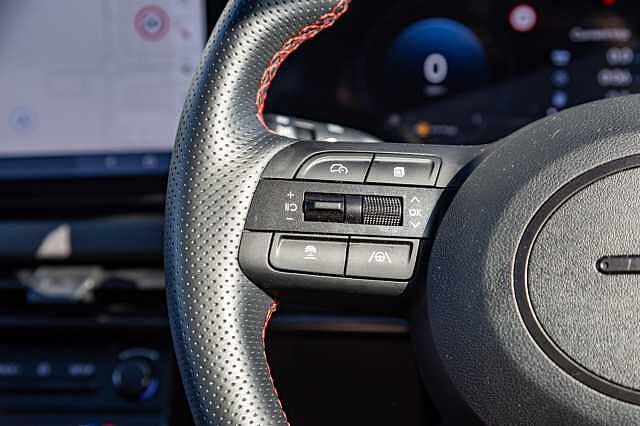 Hyundai TUCSON 1.6T Hybrid N Line S 5dr Auto Abyss Black