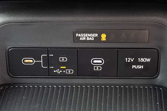 Hyundai KONA 1.6T 138 Advance 5dr Abyss Black