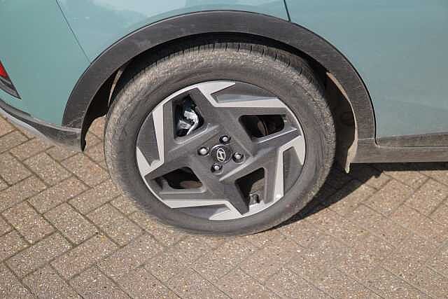 Hyundai BAYON 1.0 TGDi Ultimate 5dr Mangrove Green