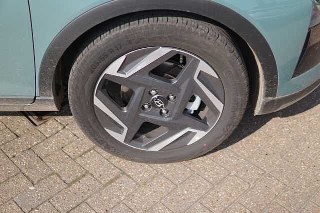 Hyundai BAYON 1.0 TGDi Ultimate 5dr Mangrove Green