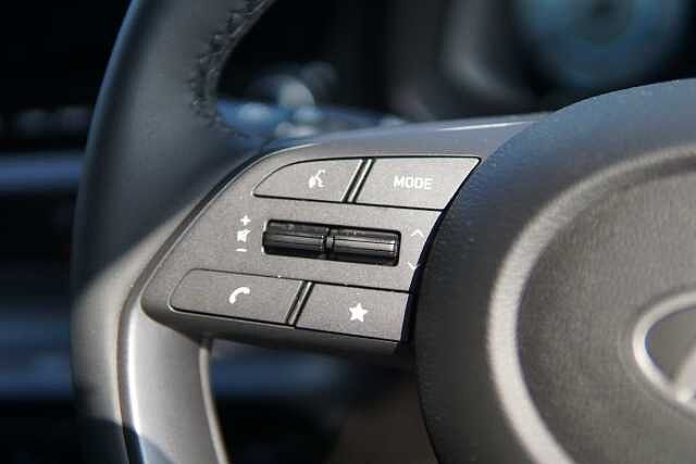 Hyundai BAYON 1.0 TGDi Ultimate 5dr Mangrove Green