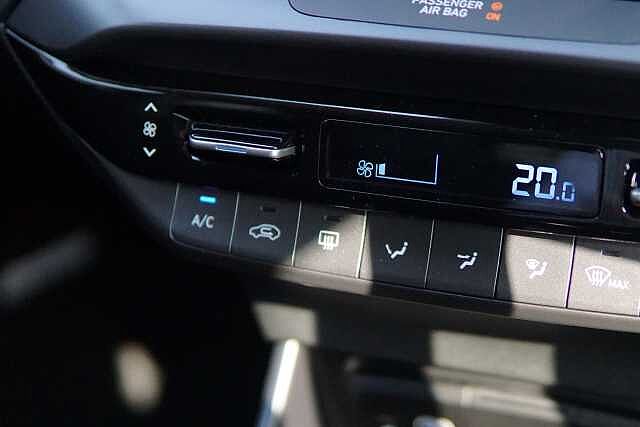 Hyundai BAYON 1.0 TGDi Ultimate 5dr Mangrove Green