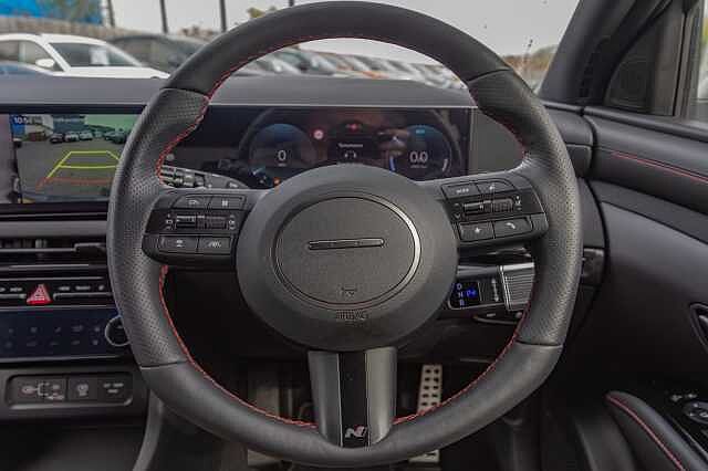 Hyundai TUCSON 1.6T Hybrid N Line S 5dr Auto Shimmering Silver