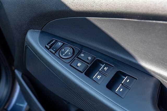 Hyundai TUCSON 1.6 TGDi 177 N Line 5dr 2WD DCT Dark Knight
