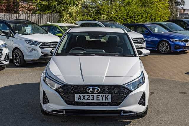 Hyundai I20 1.0T GDi 48V MHD Premium 5dr Atlas White