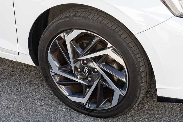 Hyundai I20 1.0T GDi 48V MHD Premium 5dr Atlas White