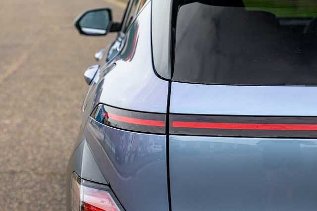 Hyundai KONA 1.6T 138 Ultimate 5dr DCT Meta BLUE