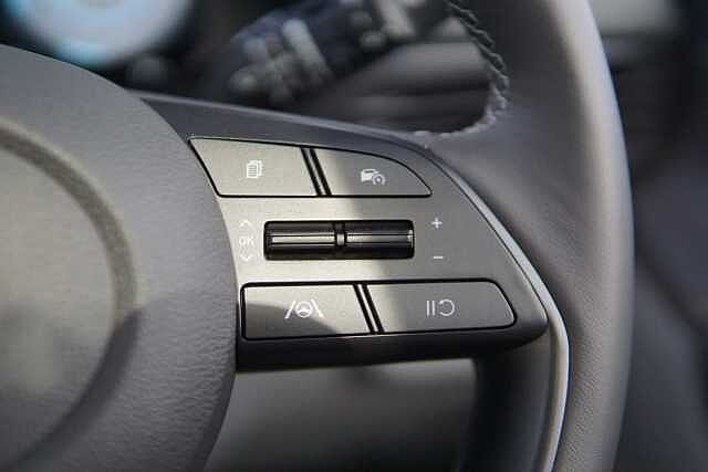Hyundai BAYON 1.0 TGDi Ultimate 5dr DCT ViBRANT BLUE
