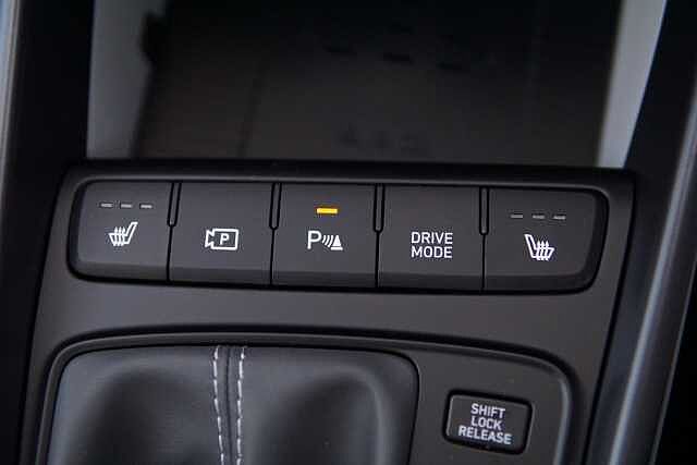 Hyundai BAYON 1.0 TGDi Ultimate 5dr DCT ViBRANT BLUE