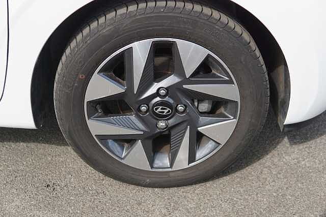 Hyundai i10 1.0 [63] Advance 5dr Auto [Nav]