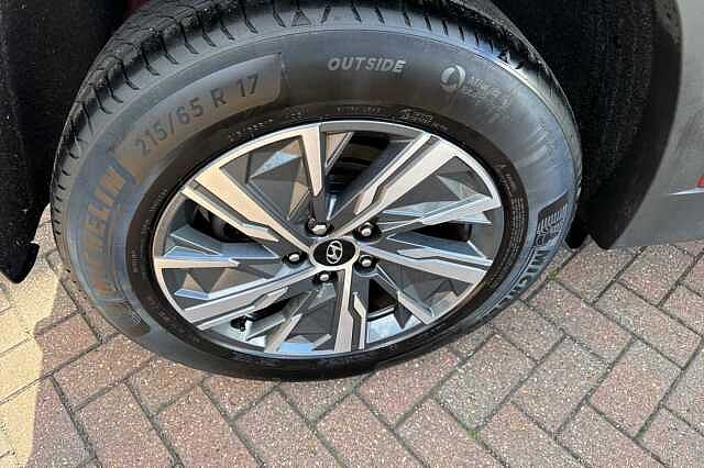 Hyundai TUCSON Hybrid 1.6 T-GDi(150ps)SE Connect 48 Volt Ultimate Red