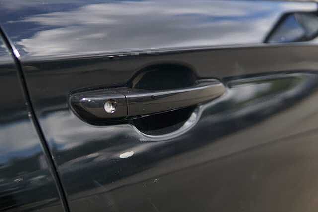 Hyundai KONA 1.6 GDi Hybrid SE Connect 5dr DCT Abyss Black