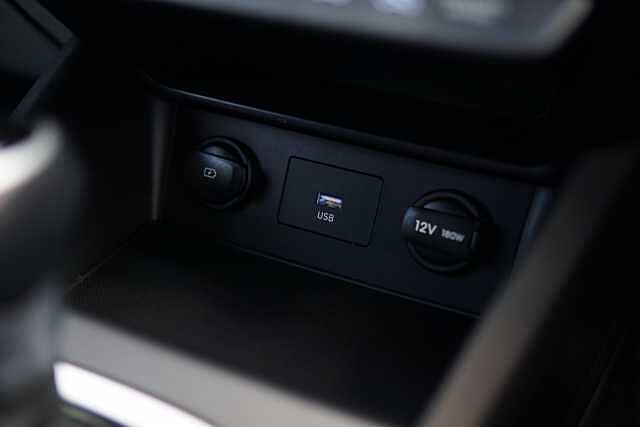 Hyundai KONA 1.6 GDi Hybrid SE Connect 5dr DCT Abyss Black