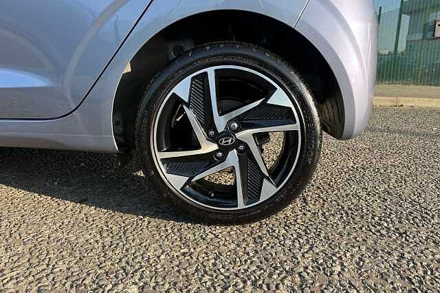 Hyundai I10 1.0 Premium Hatchback 5dr Petrol Manual Euro 6 (s/s) (63 Ps) Meta Blue